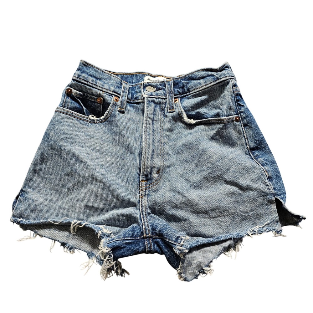 Abercrombie & Fitch Curve Love High Rise Mom Short 23 000 Blue Denim Distressed